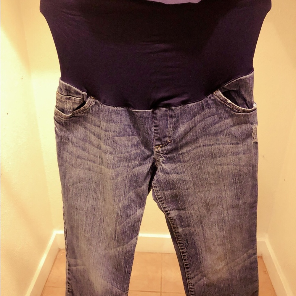 Maternity ankle cut jeans